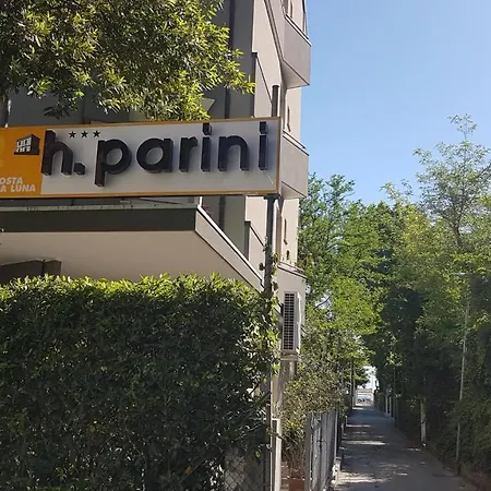 Hotel Parini 3*